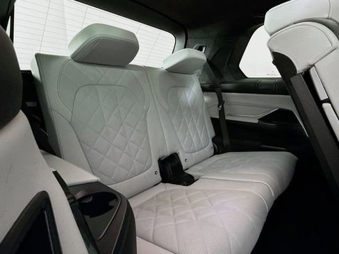 Used 2024 BMW X7 xDrive40i w/ M Sport Package image 29