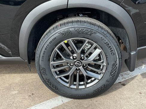 New 2026 Nissan Rogue S image 8