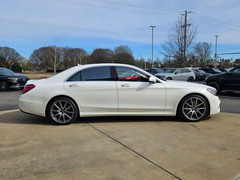 Used 2019 Mercedes-Benz S 560 Sedan image 11
