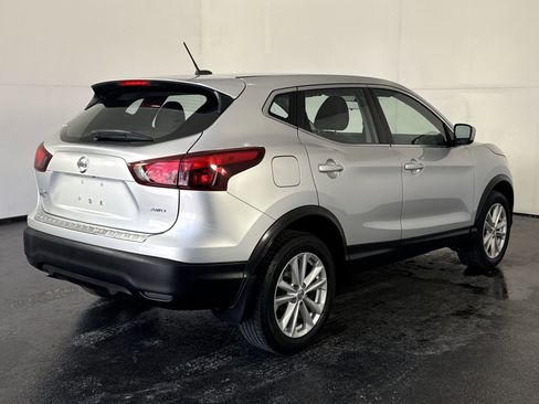Used 2017 Nissan Rogue Sport S w/ S Appearance Package image 11