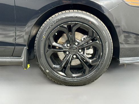 Used 2023 Honda Accord EX image 32