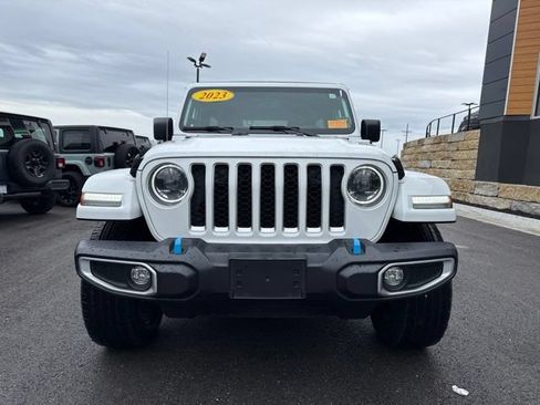 Used 2023 Jeep Wrangler Unlimited Sahara w/ Cold Weather Group AWD/4WD image 9