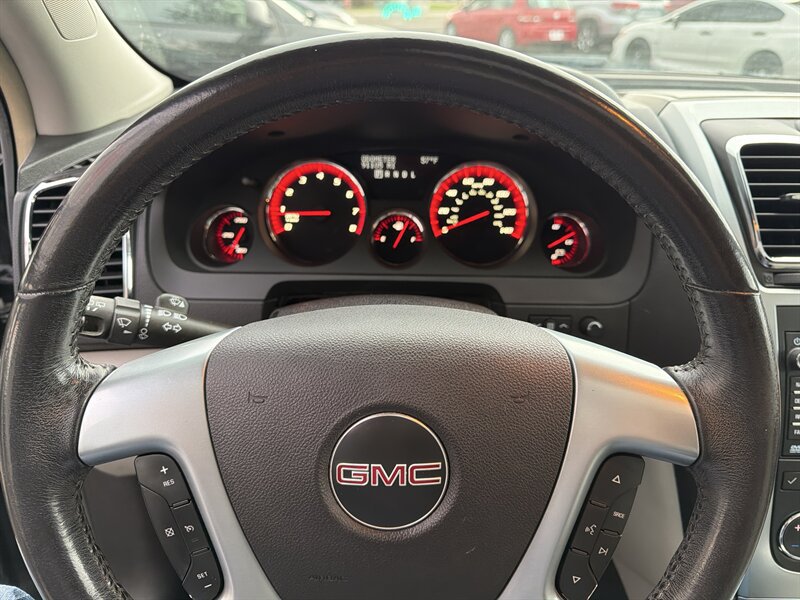 Used 2007 GMC Acadia SLT w/ Trailering Package AWD/4WD image 38