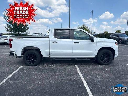 Used 2024 Chevrolet Silverado 1500 Custom AWD/4WD image 3