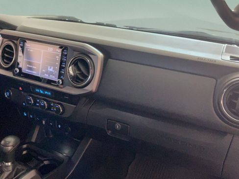 Used 2022 Toyota LTZ AWD/4WD image 33