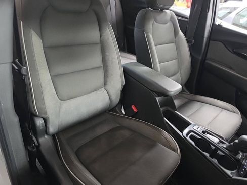 Used 2021 Chevrolet TrailBlazer LT w/ Convenience Package FWD image 6