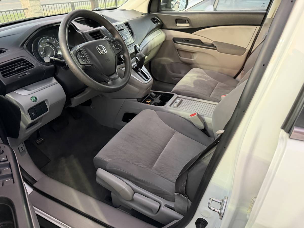 Used 2013 Honda CR-V LX image 15