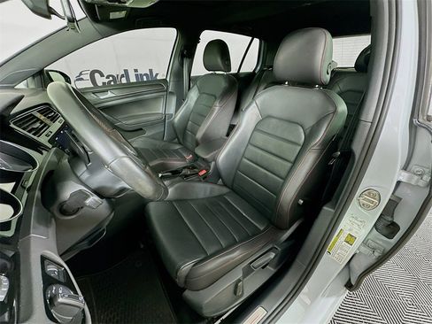 Used 2019 Volkswagen GTI SE image 24