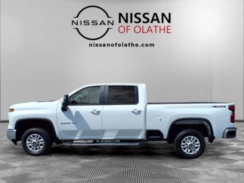 Used 2025 Chevrolet Silverado 2500 LT w/ Convenience Package AWD/4WD image 18
