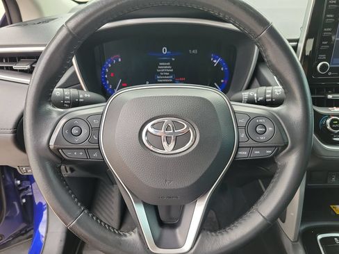 Used 2022 Toyota Corolla Cross XLE FWD image 18