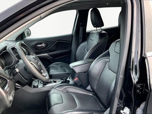 Used 2022 Jeep Cherokee Limited image 15