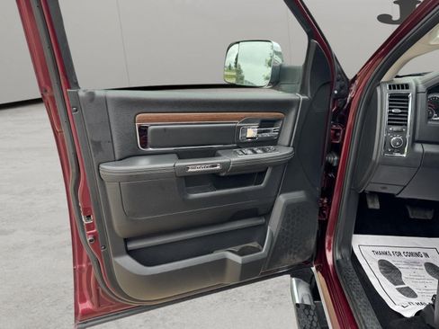 Used 2016 RAM 1500 Laramie w/ Convenience Group AWD/4WD image 10