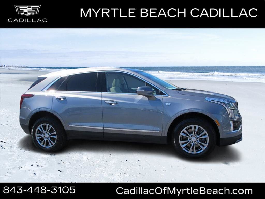 Used 2021 Cadillac XT5 Premium Luxury FWD image 2