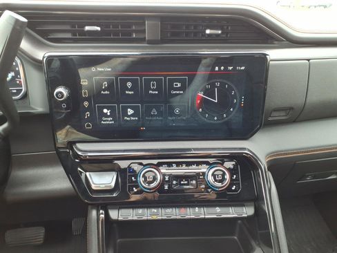 Used 2024 GMC Sierra 2500 AT4 w/ AT4 Preferred Package image 10