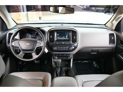 Used 2018 Chevrolet Colorado W/T w/ WT Convenience Package AWD/4WD image 12