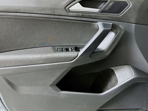 Used 2021 Volkswagen Tiguan S image 21