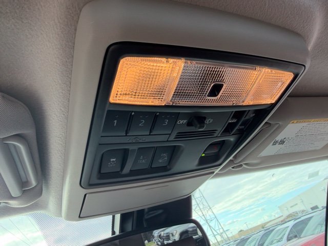 Used 2022 Toyota 4Runner Limited AWD/4WD image 18