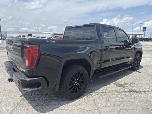Used 2023 GMC Sierra 1500 Elevation w/ LPO, Elevation Black Package AWD/4WD image 4