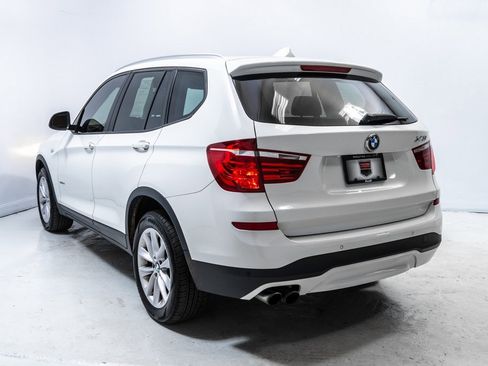 Used 2017 BMW X3 xDrive28i image 3