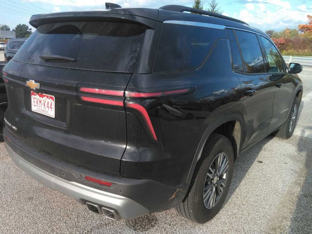 Used 2026 Chevrolet Traverse LT AWD/4WD image 6