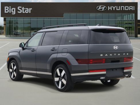 Used 2025 Hyundai Santa Fe Limited FWD image 3
