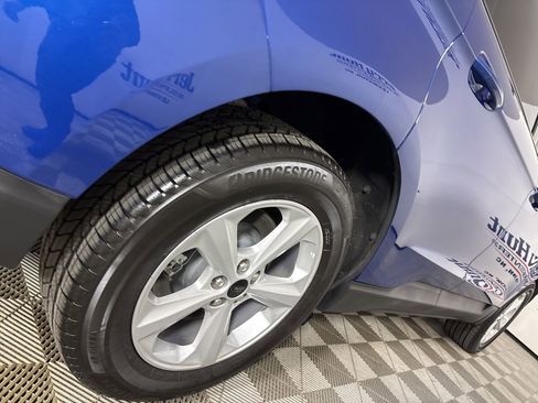 Used 2023 Ford Edge SE image 27