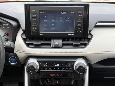 Certified 2021 Toyota RAV4 XLE AWD/4WD image 18
