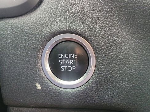 Used 2023 Toyota Tundra Limited AWD/4WD image 9