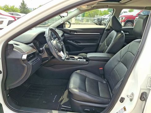 Used 2022 Nissan Altima 2.5 SL FWD image 14