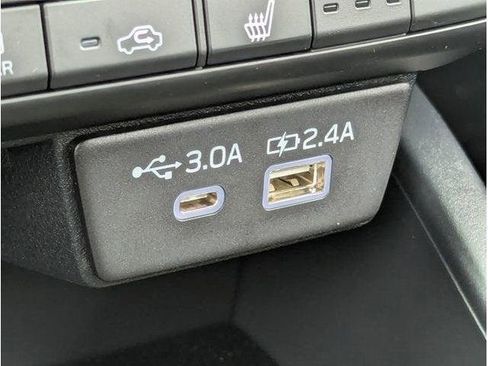 Used 2026 Subaru Outback Limited AWD/4WD image 67