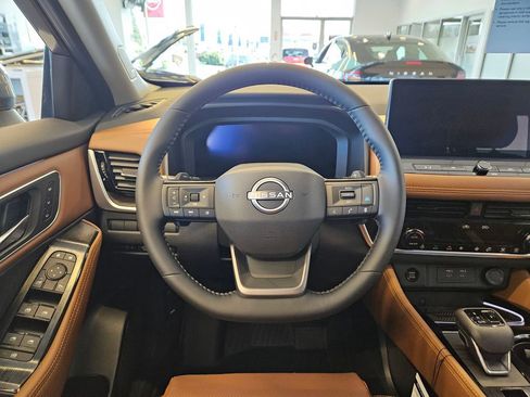 New 2026 Nissan Rogue Platinum w/ Platinum Premium Package image 17