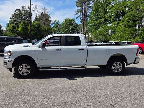 Used 2024 RAM 3500 Big Horn AWD/4WD image 4