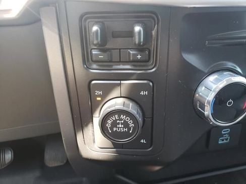 Used 2022 Ford F150 XLT w/ Equipment Group 302A High AWD/4WD image 18