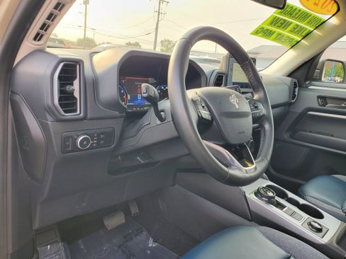 Used 2024 Ford Bronco Sport Outer Banks w/ Tech Package AWD/4WD image 15