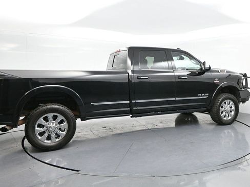 Used 2022 RAM 3500 Limited AWD/4WD image 8