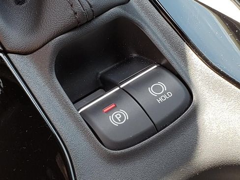 Used 2022 Toyota Corolla SE FWD image 28