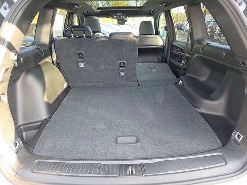 New 2025 Jeep Grand Cherokee Limited w/ Black Appearance Package image 33