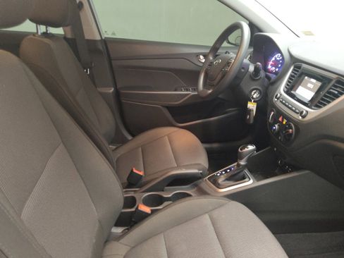 Used 2021 Hyundai Accent SE image 21