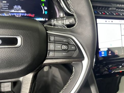 Used 2023 Jeep Grand Cherokee 4WD 4xe image 16