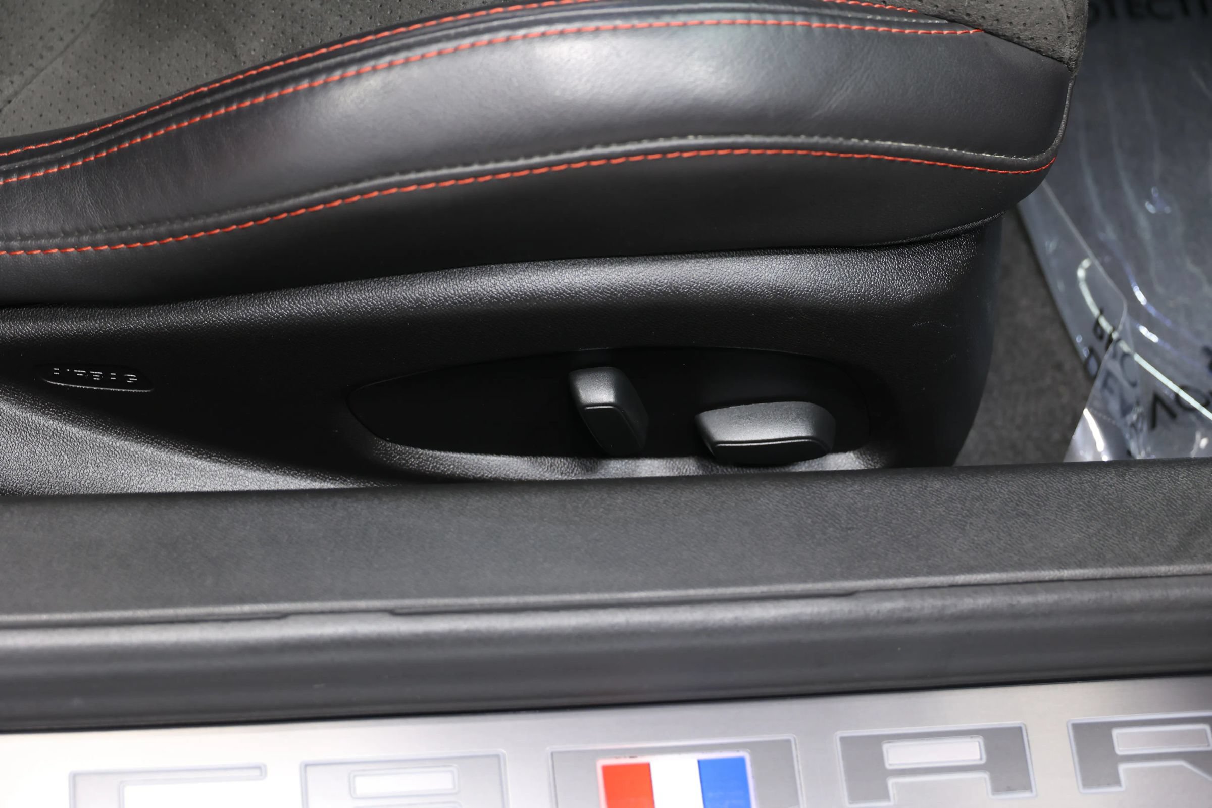 Used 2018 Chevrolet Camaro ZL1 RWD image 86