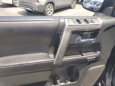Used 2017 Toyota 4Runner Limited AWD/4WD image 21