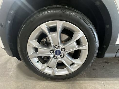 Used 2014 Ford Escape Titanium w/ Equipment Group 401A AWD/4WD image 23