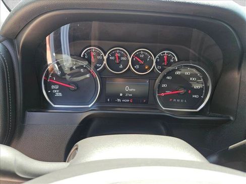 Used 2021 Chevrolet Silverado 1500 LT RWD image 21