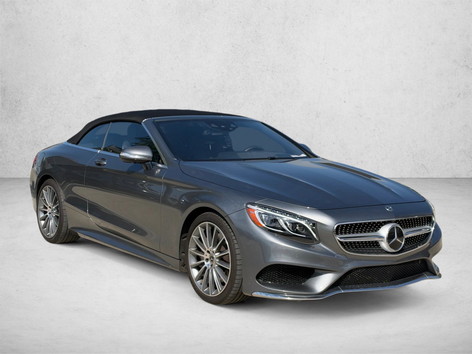 Used 2017 Mercedes-Benz S 550 Cabriolet image 3