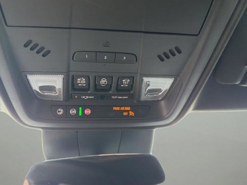 Certified 2025 Cadillac XT4 Premium Luxury w/ Cold Weather Package image 22