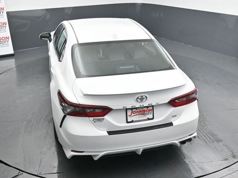 Used 2023 Toyota Camry SE image 29