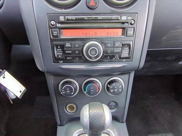 Used 2013 Nissan Rogue S AWD/4WD image 13