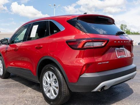 Used 2023 Ford Escape Active AWD/4WD image 8