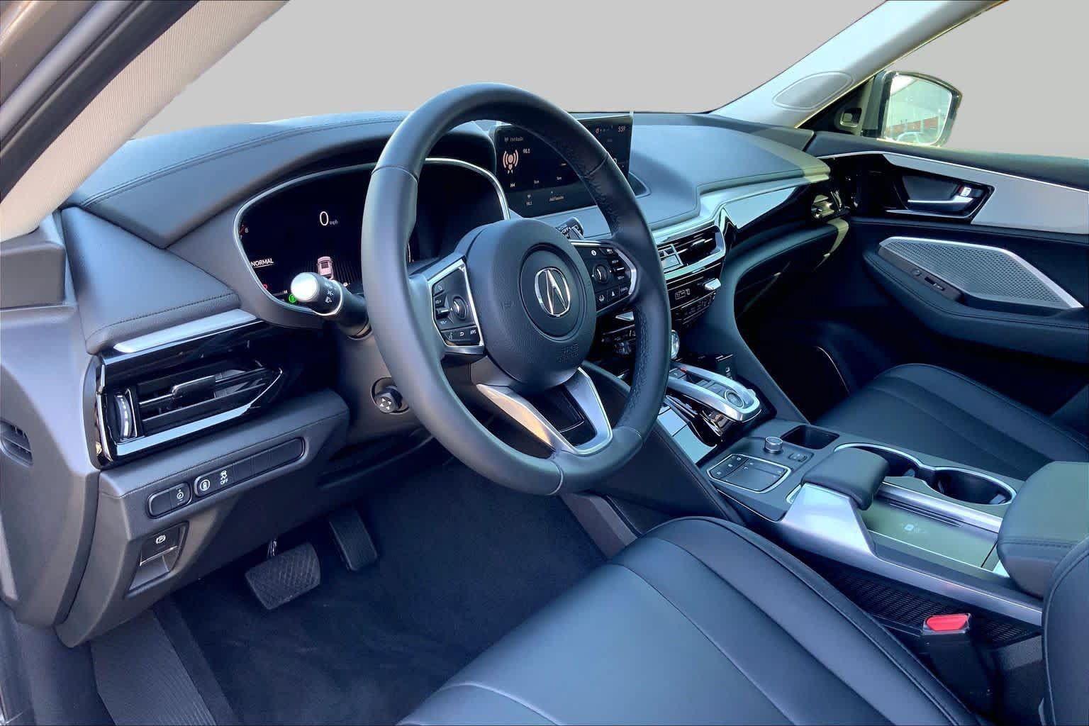 Used 2024 Acura MDX FWD image 18