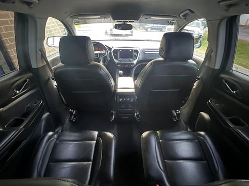 Used 2018 GMC Acadia SLT w/ LPO, Floor Liner Package FWD image 22